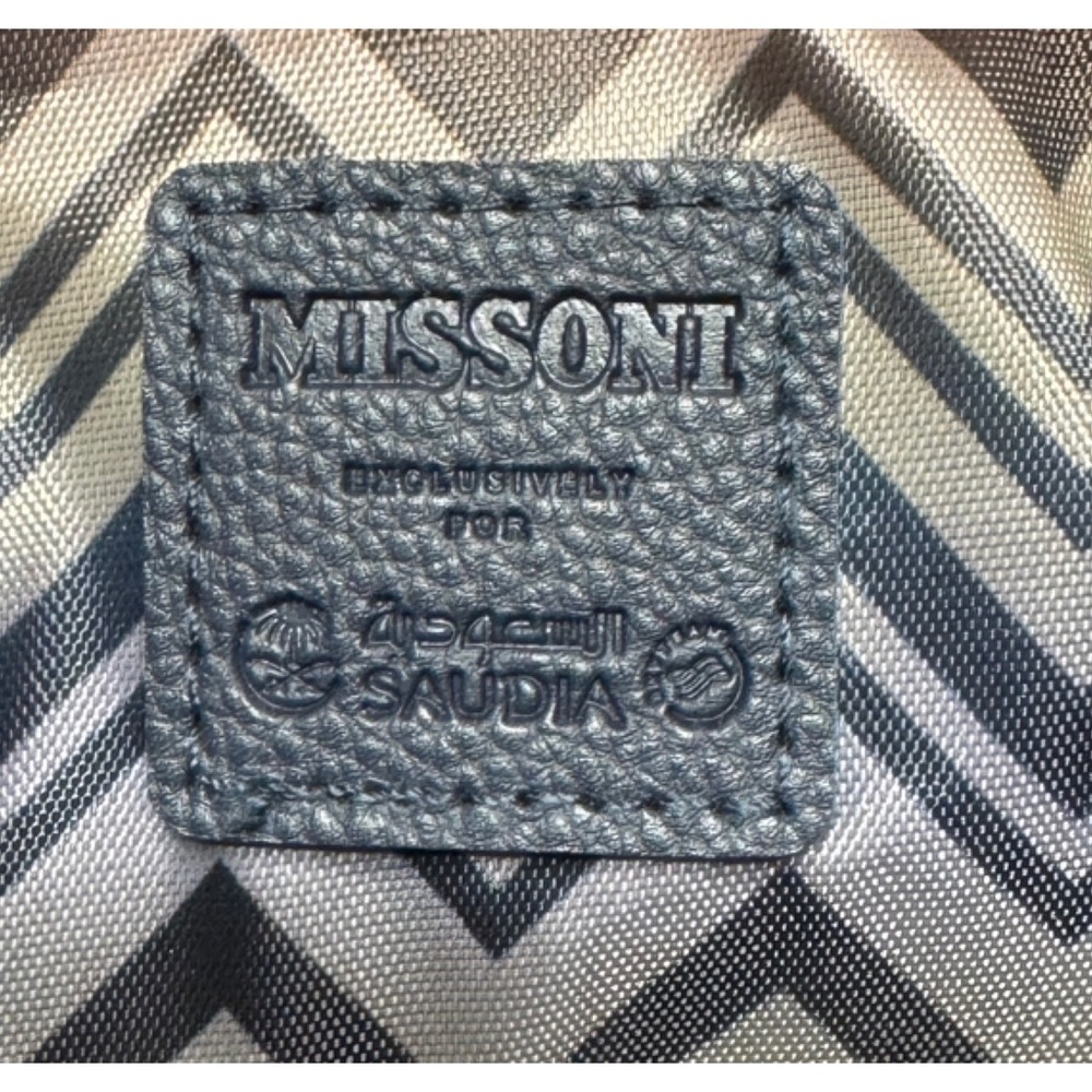 Missoni Clutch Accessory Travel Bag - Picture 7 of 9